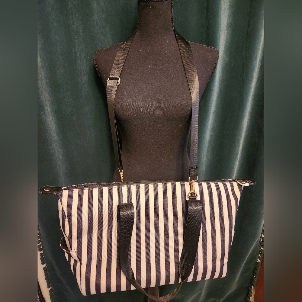 Alice + Olivia Duffle Bag In Positano Stripe Black And White Tote